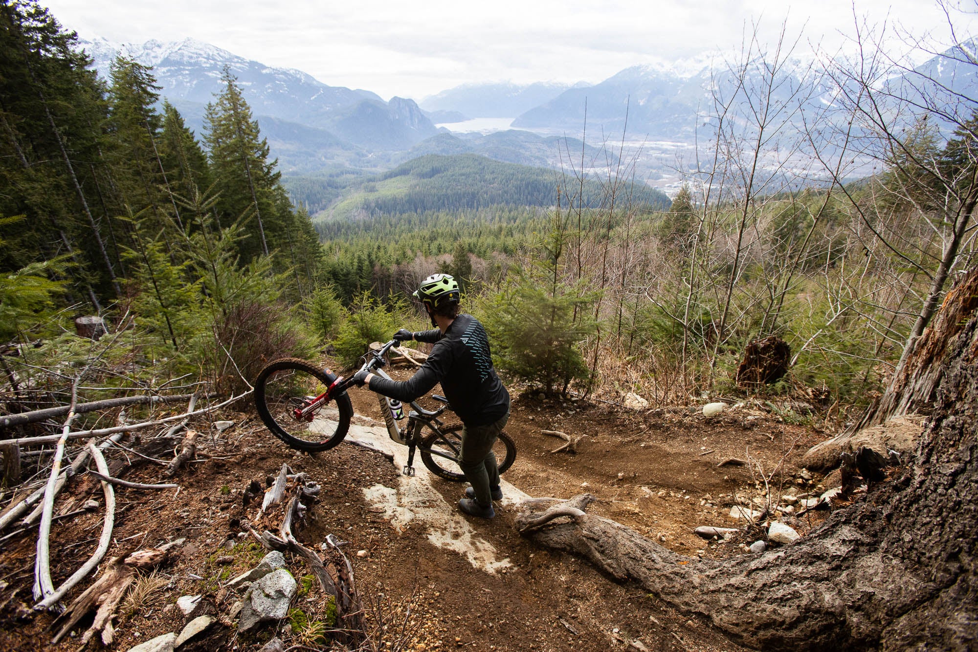 Jack Menzies akta MTB