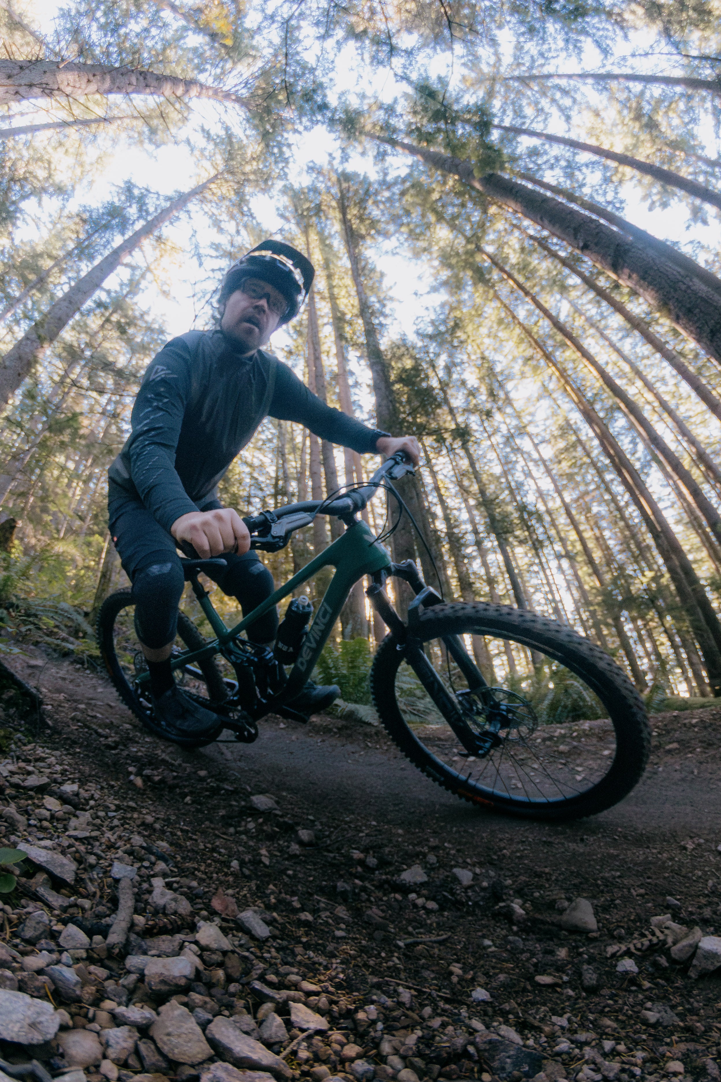 akta mtb, best knee pad, mountain bike pad